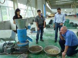 sawdust pellet maker