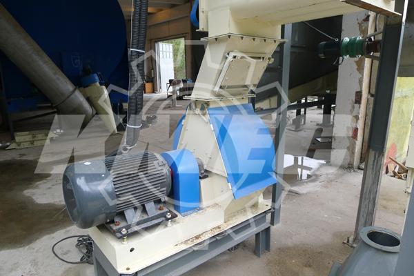 Twice hammer mill